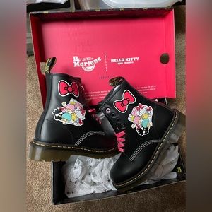 Dr. Martens 1460 Hello Kitty Boot: Womens Size US 7 NWT Nice for Gift/Bday!